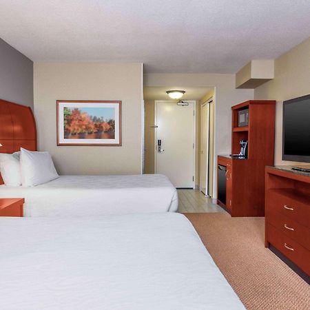 Hilton Garden Inn Independence Exteriör bild