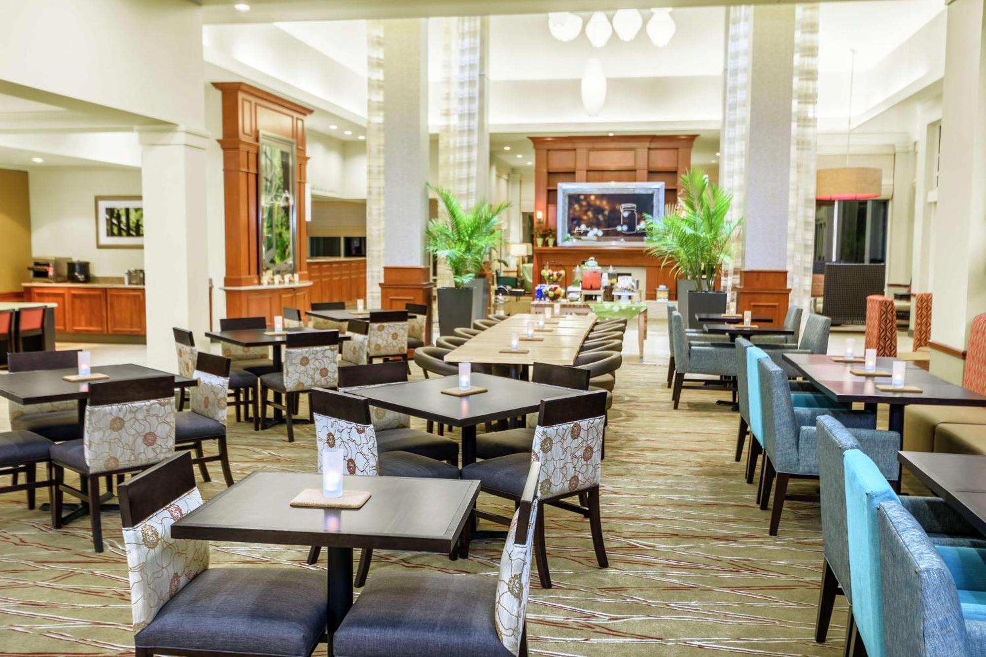Hilton Garden Inn Independence Exteriör bild